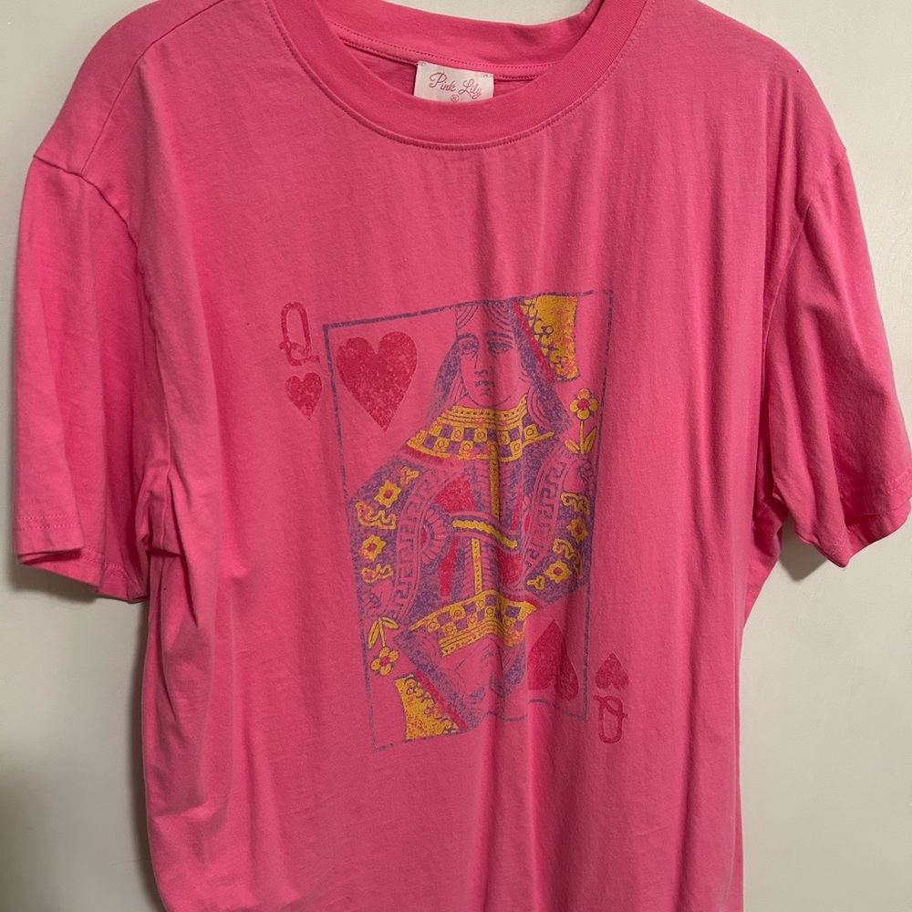 Pink Lily Pink Graphic Short Sleeve Tee